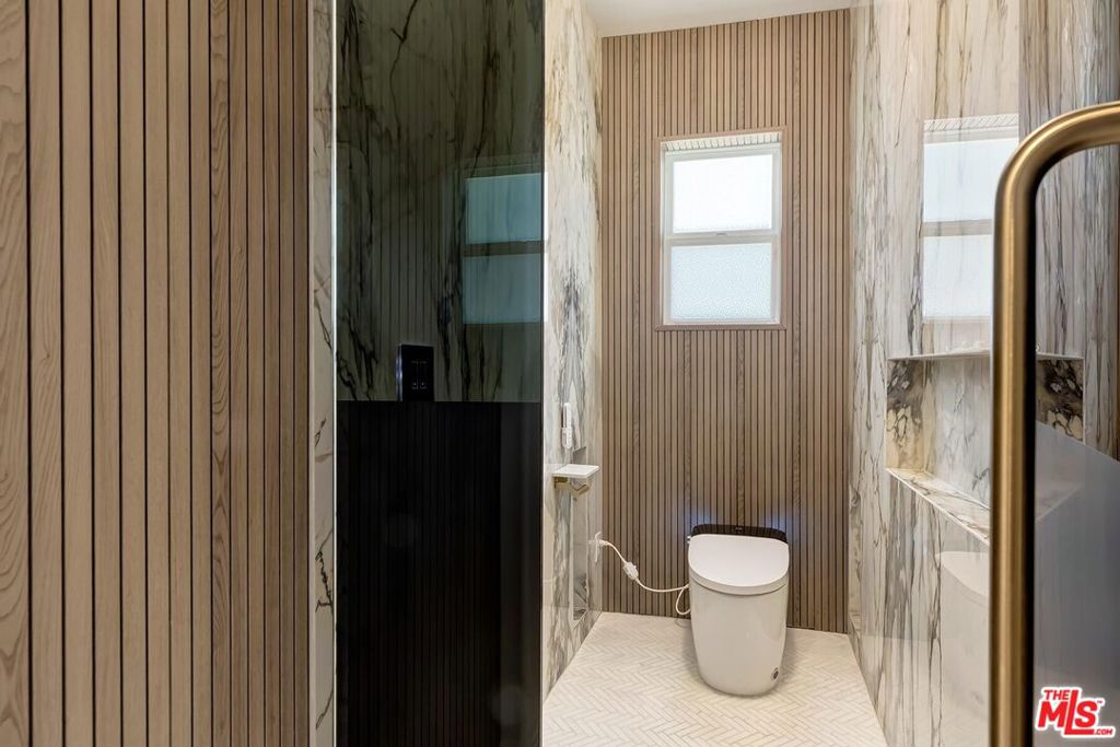 main property photo 61