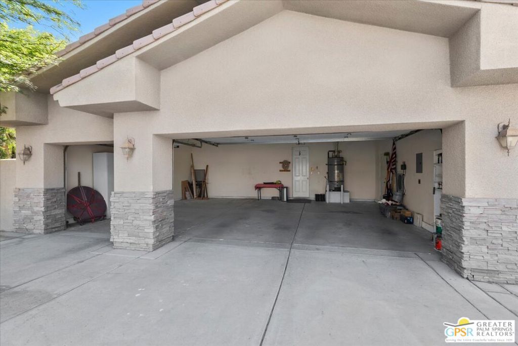 main property photo 61