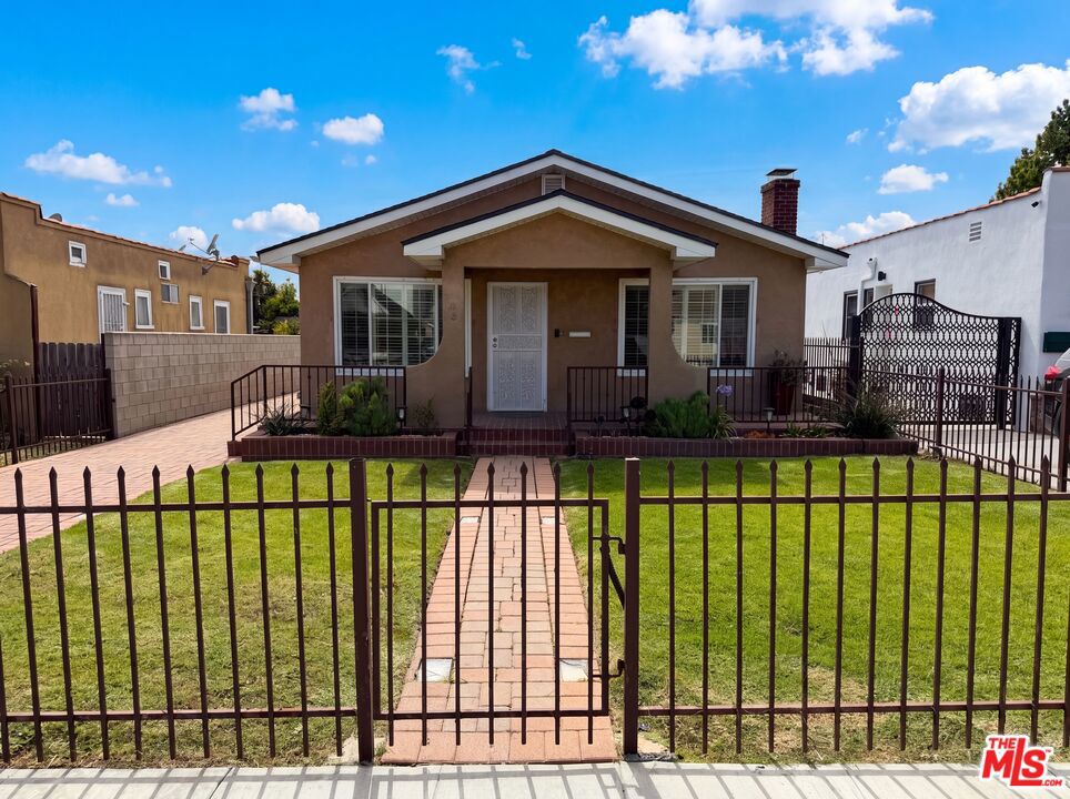 main property photo 24