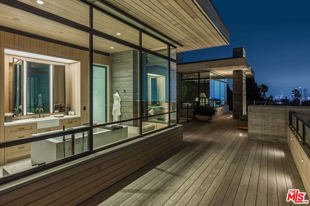 main property photo 54