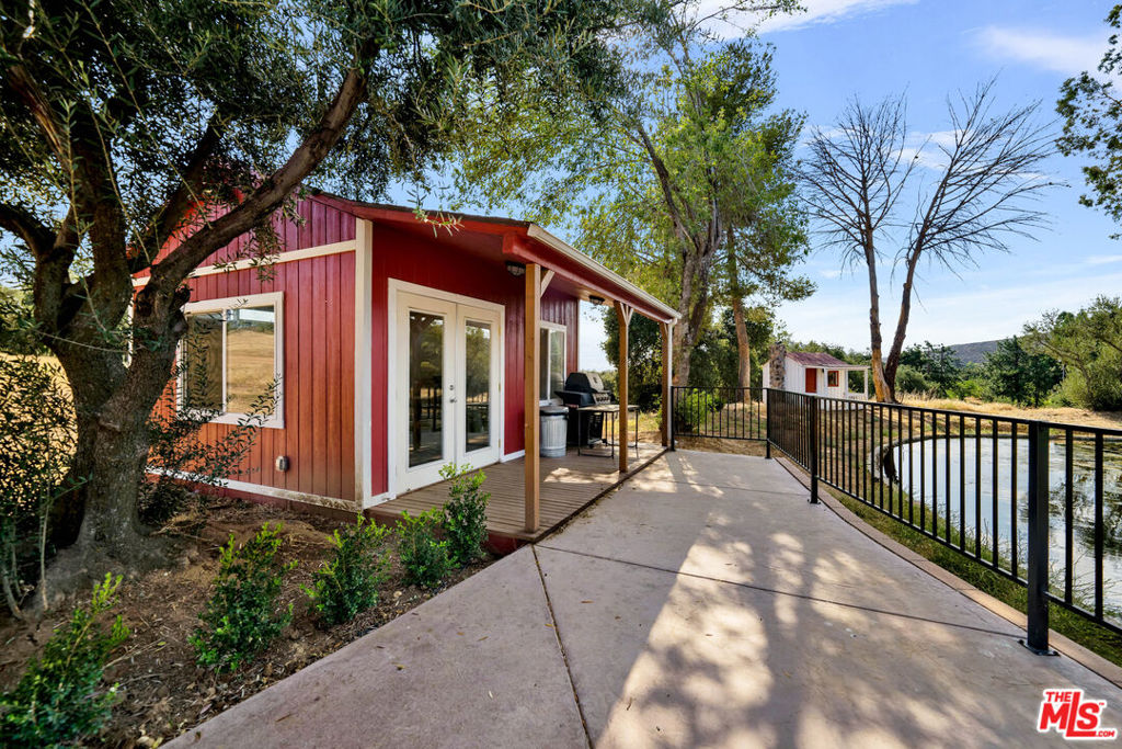 main property photo 24