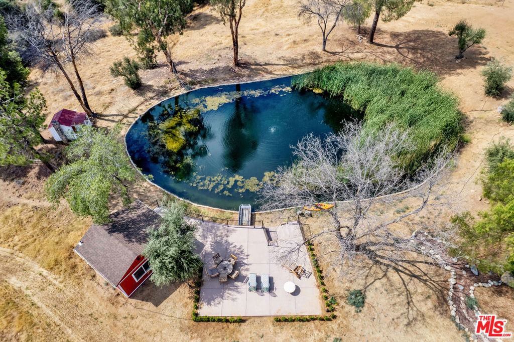 main property photo 25