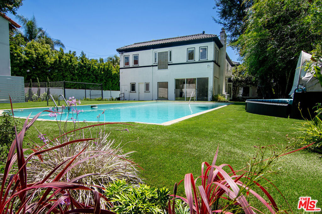 main property photo 50