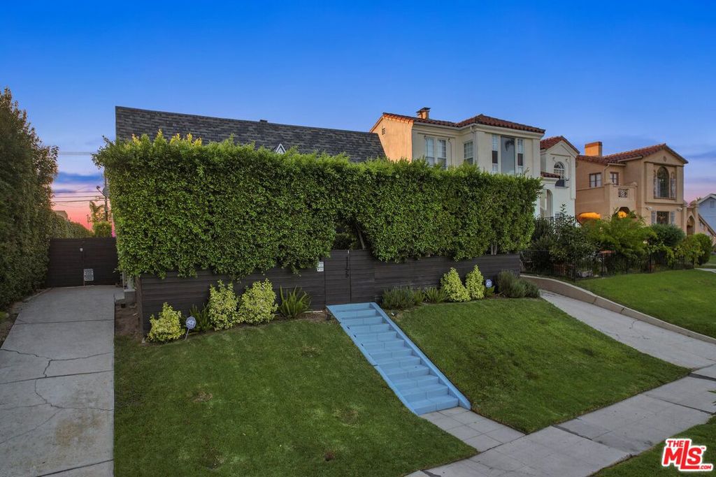 main property photo 38