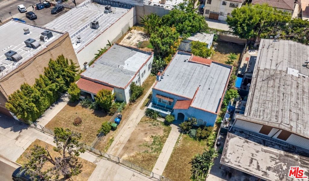 main property photo 10