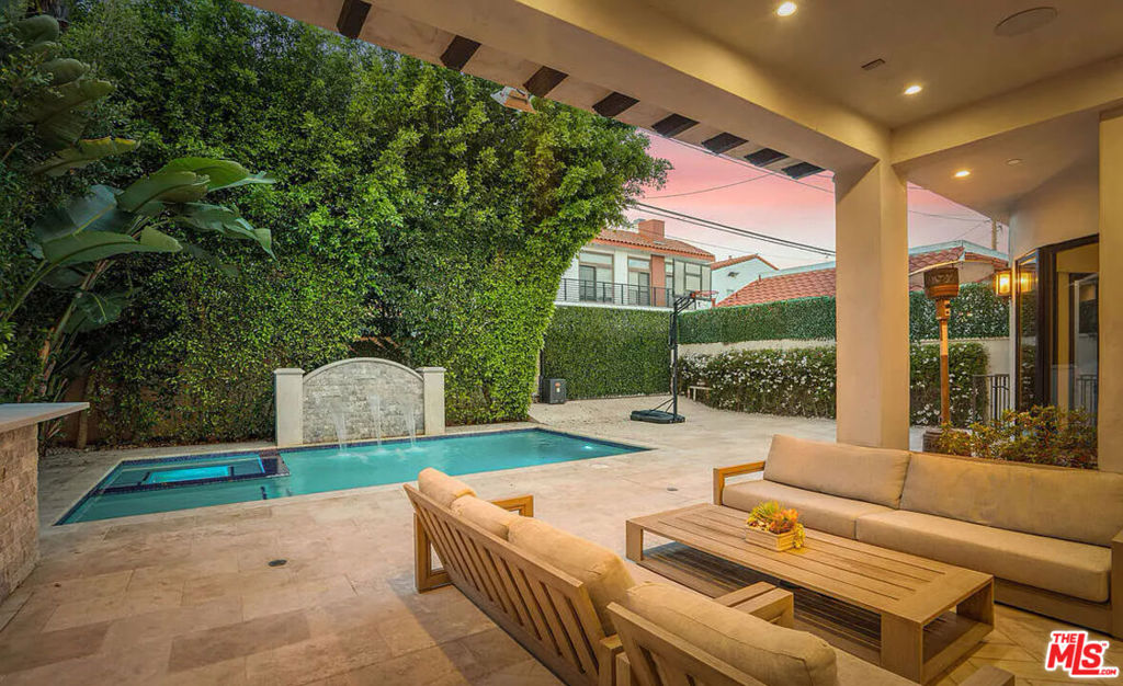 main property photo 31