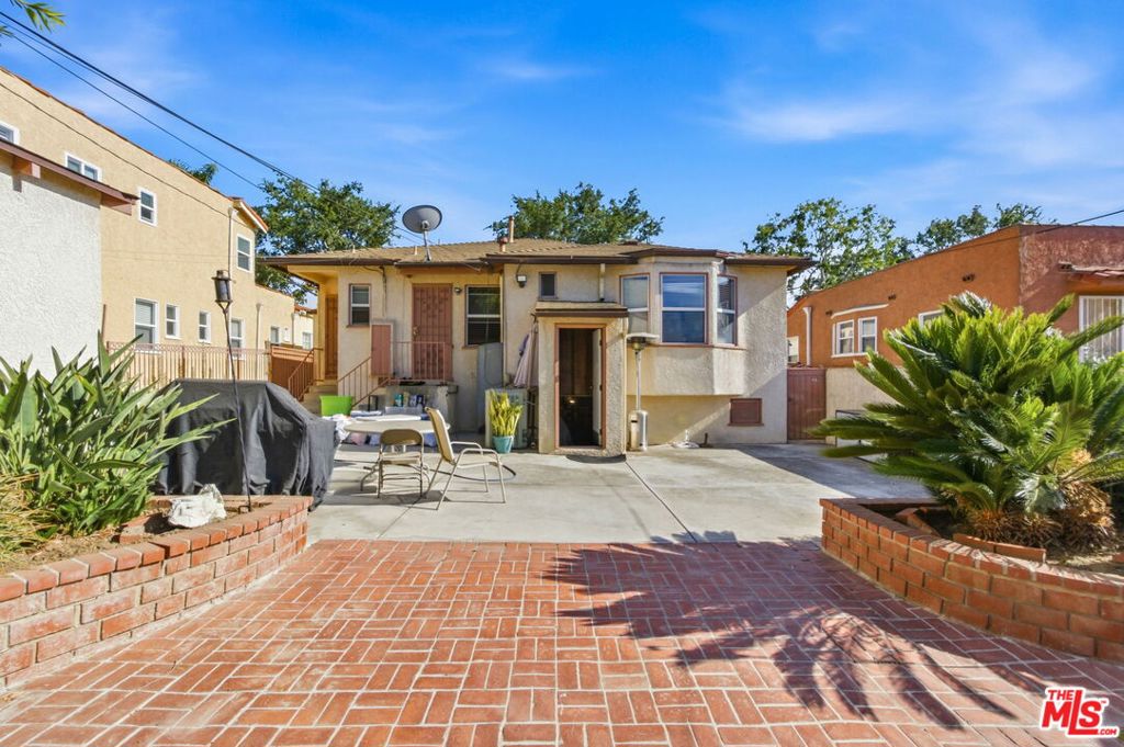 main property photo 14