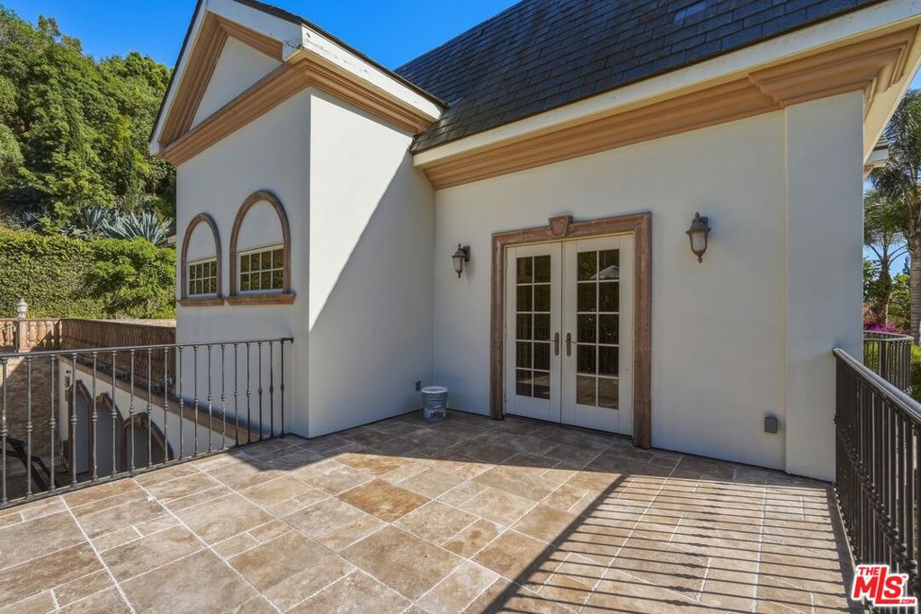 main property photo 46