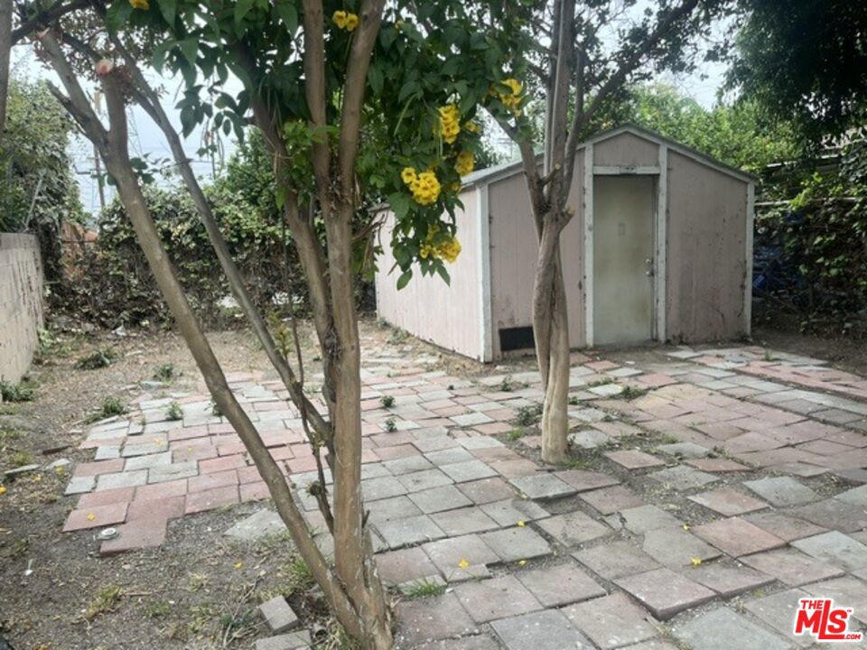 main property photo 34