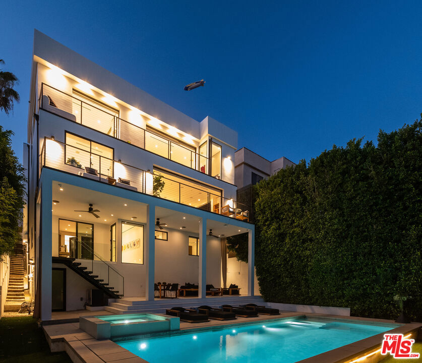 main property photo 23