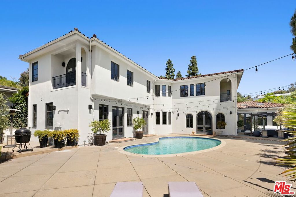 main property photo 20