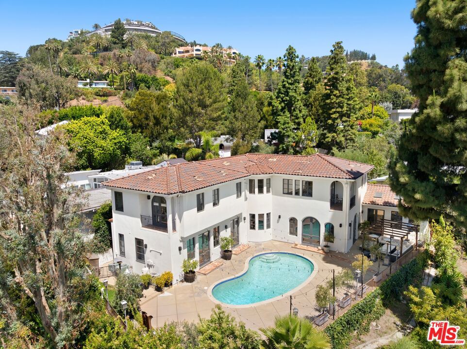 main property photo 21
