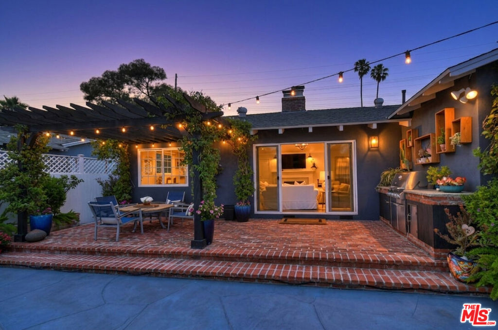main property photo 75