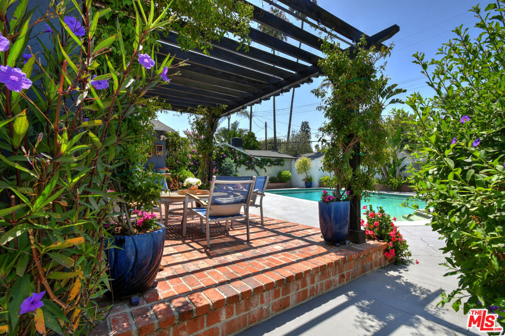 main property photo 80