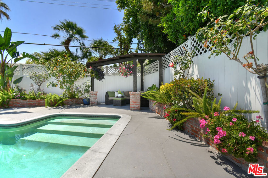 main property photo 87