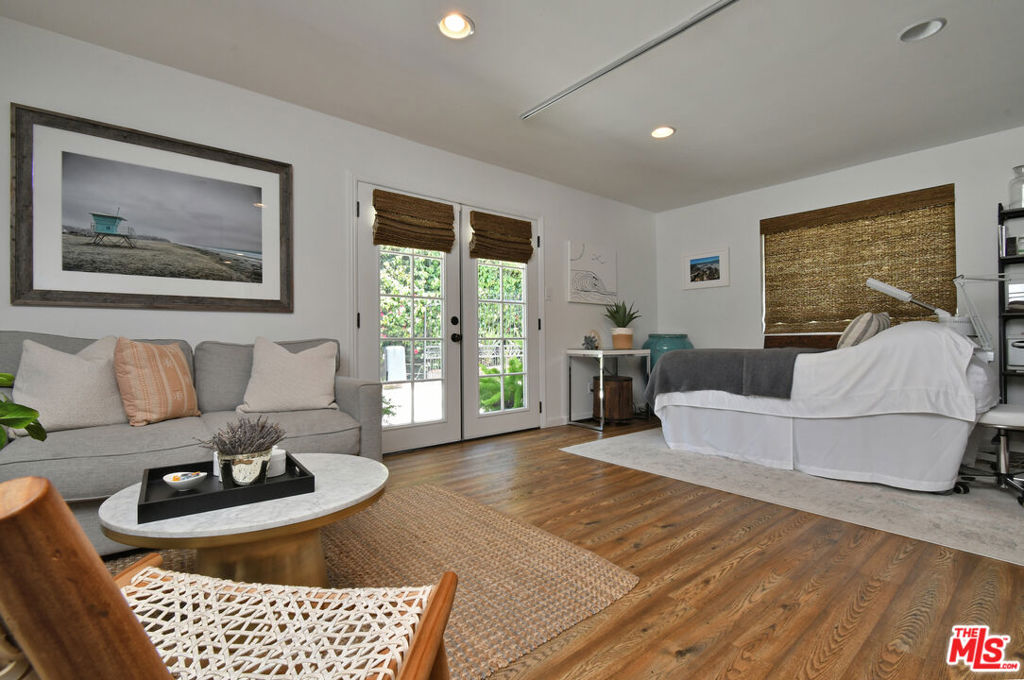 main property photo 94
