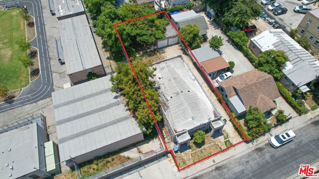 main property photo 19