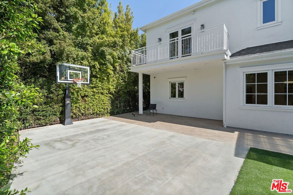 main property photo 49