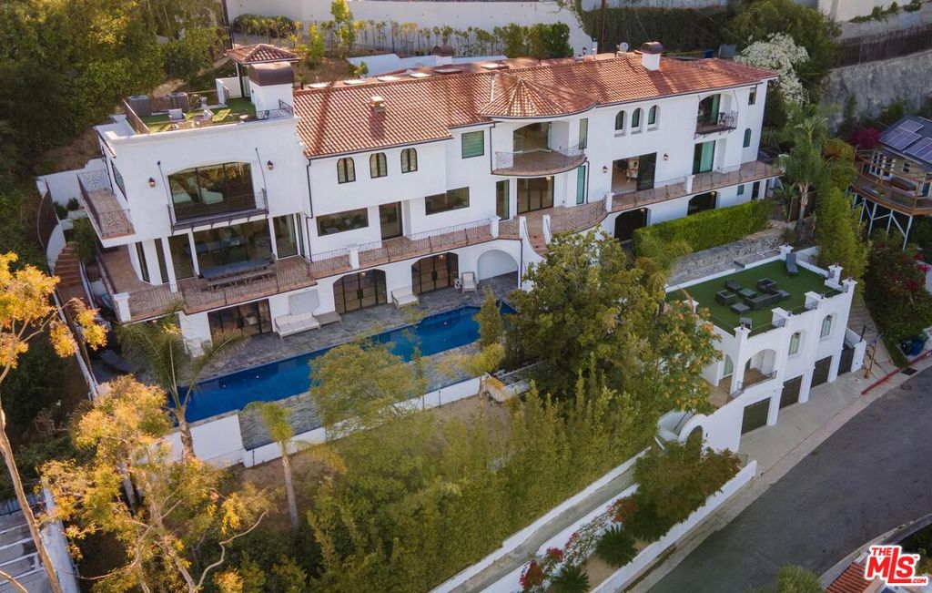 main property photo 41