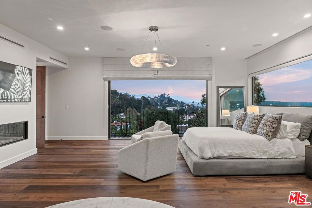 main property photo 54