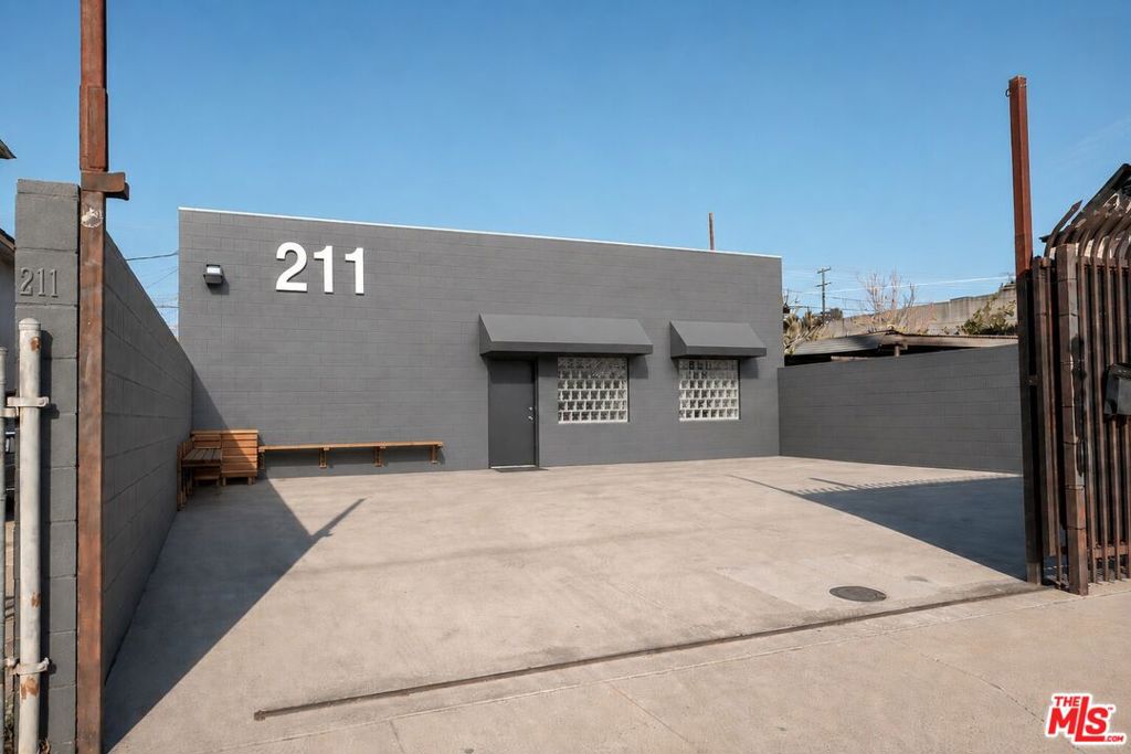 main property photo 22