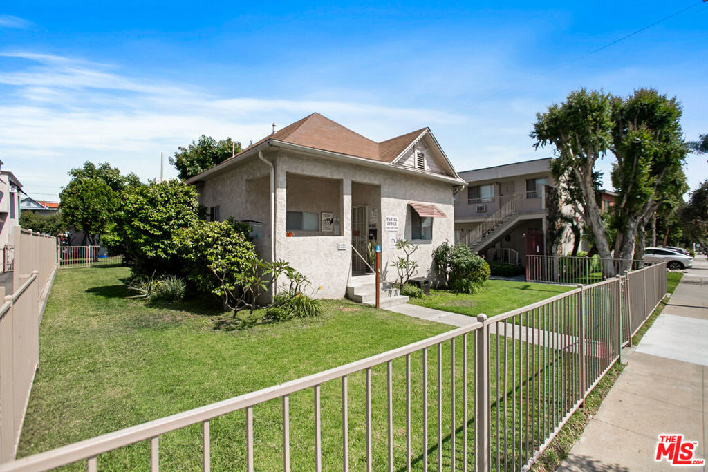 main property photo 33