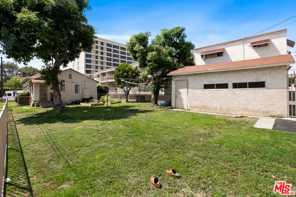 main property photo 36