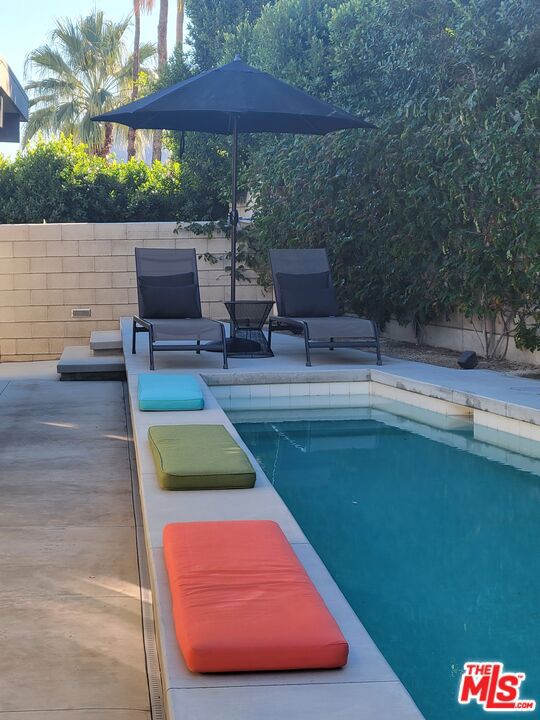 main property photo 15
