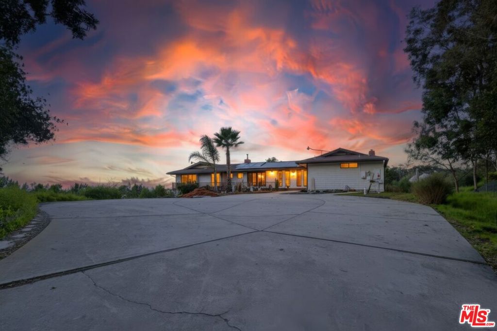 main property photo 59