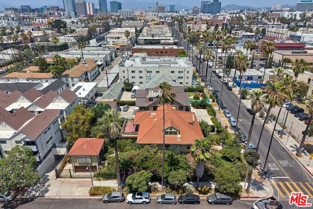 main property photo 8