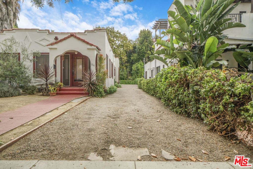 main property photo 2