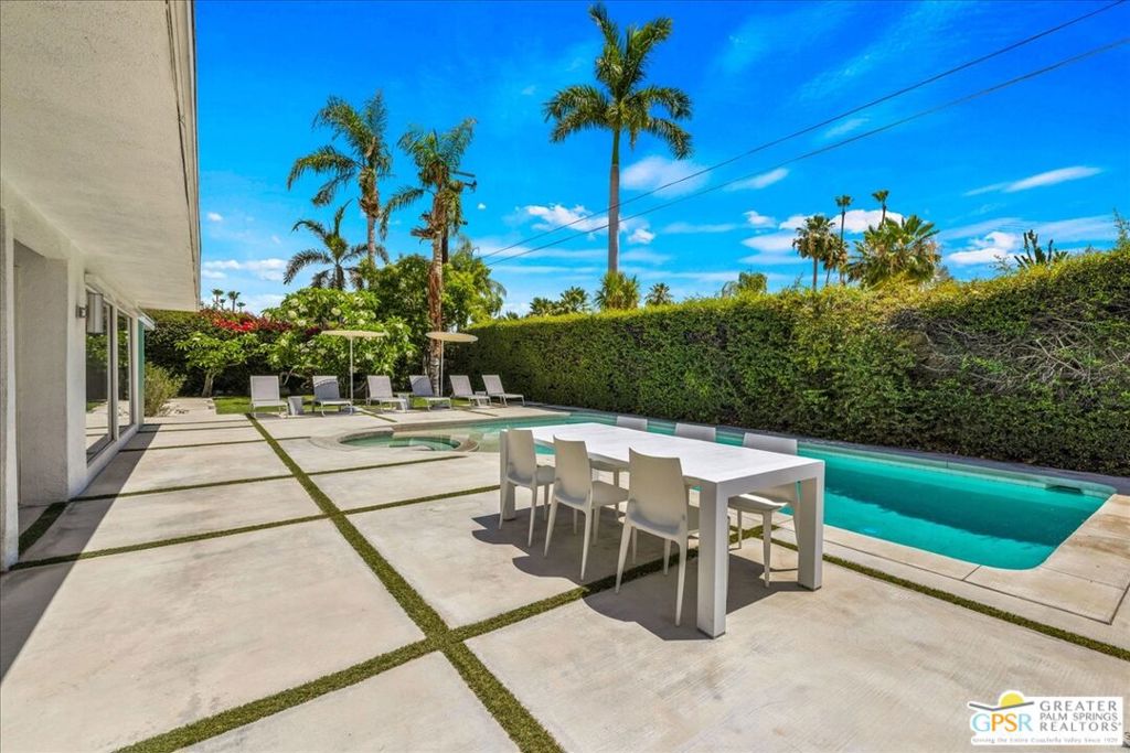 main property photo 50