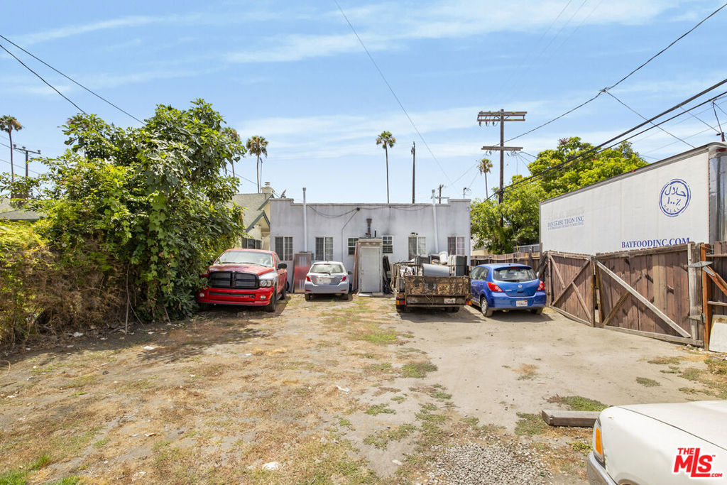 main property photo 18