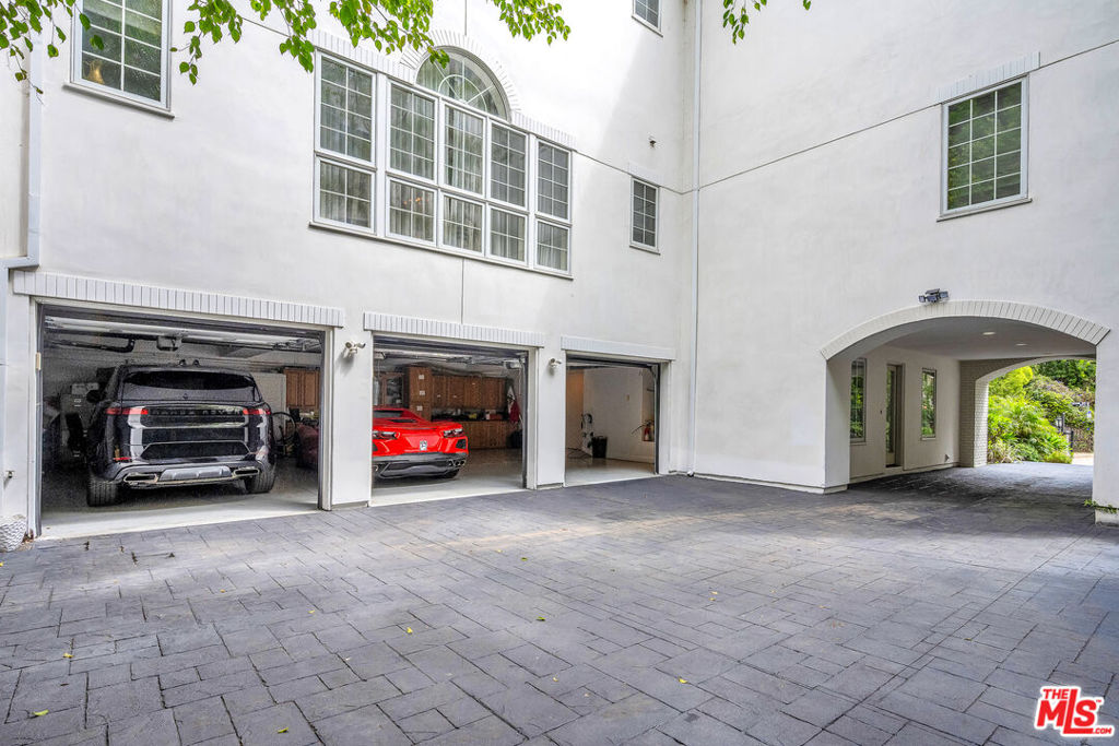 main property photo 65