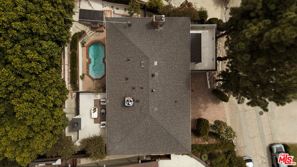 main property photo 70