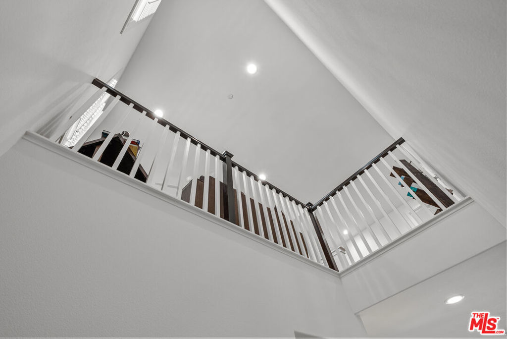 main property photo 74