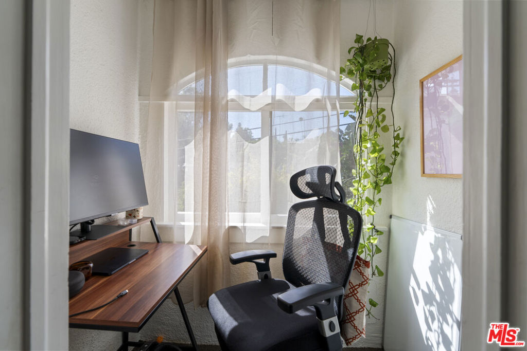 main property photo 51