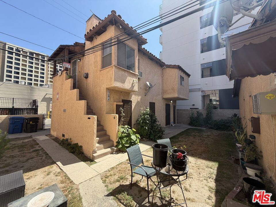 main property photo 5