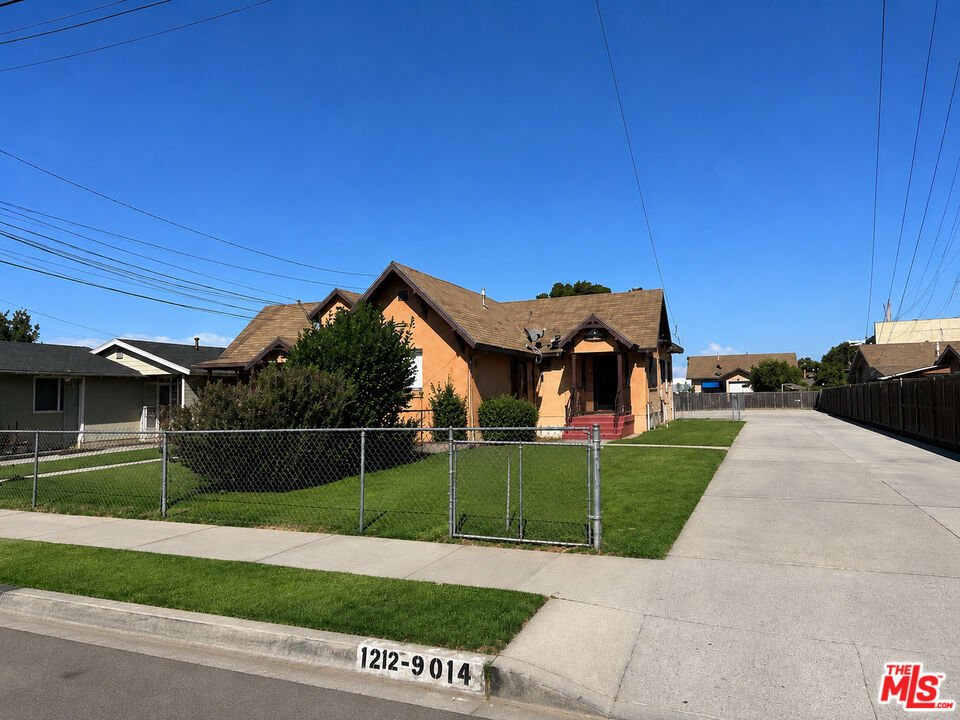 main property photo 9