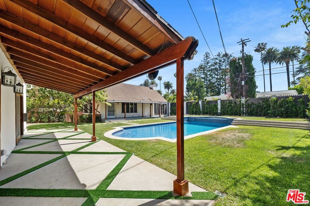 main property photo 44