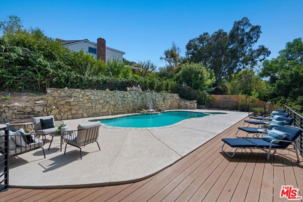 main property photo 62