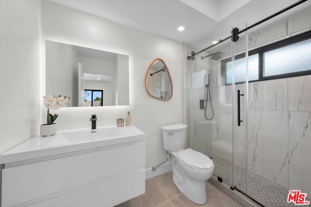 main property photo 67