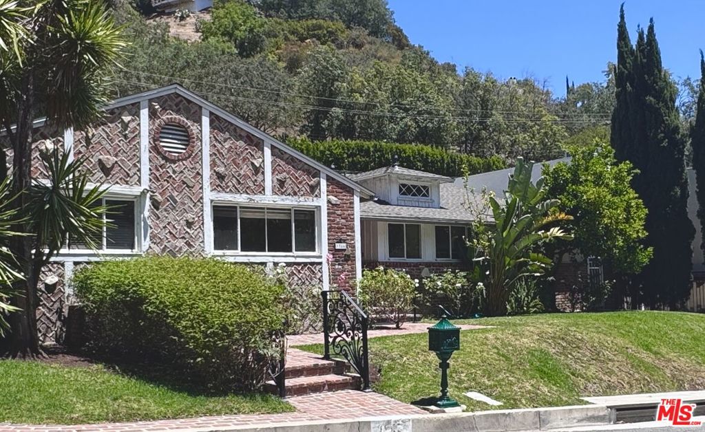 main property photo 27