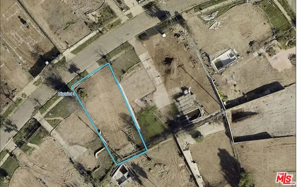 main property photo 6