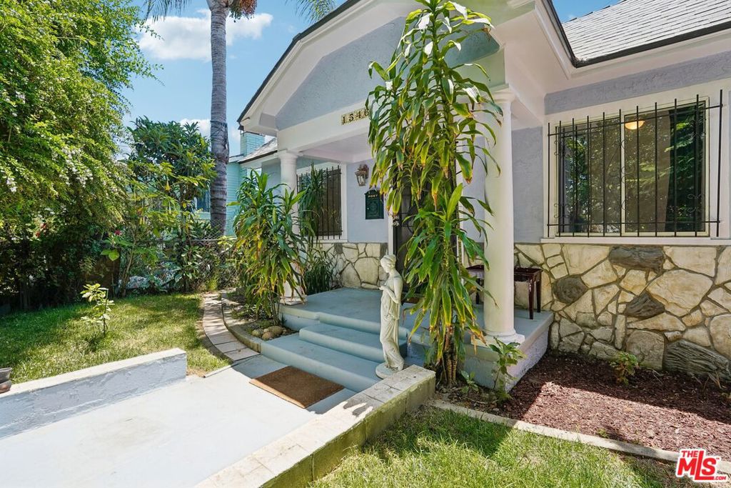 main property photo 3