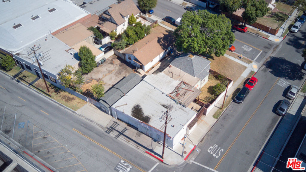 main property photo 29
