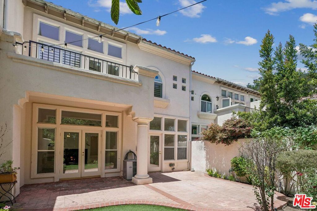 main property photo 41