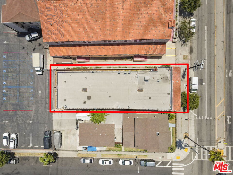 main property photo 16