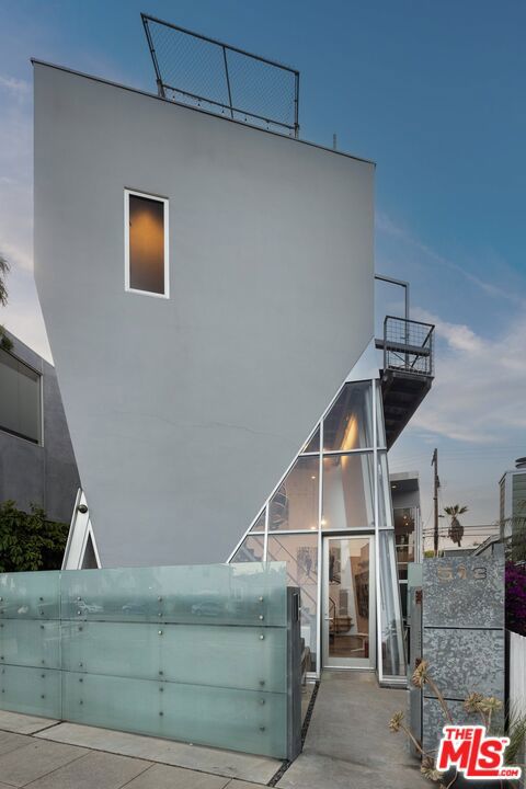 main property photo 61