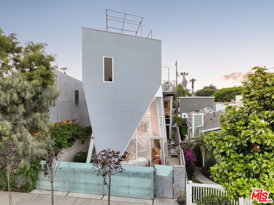 main property photo 62